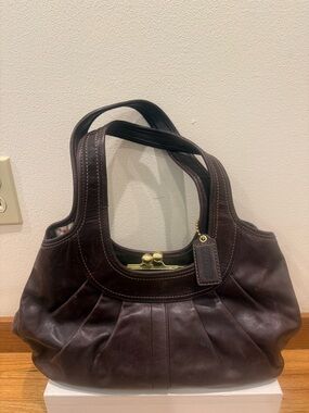 Vintage  Y2K Coach 12248 Ergo Framed Pleated  Kisslock Bag Brown